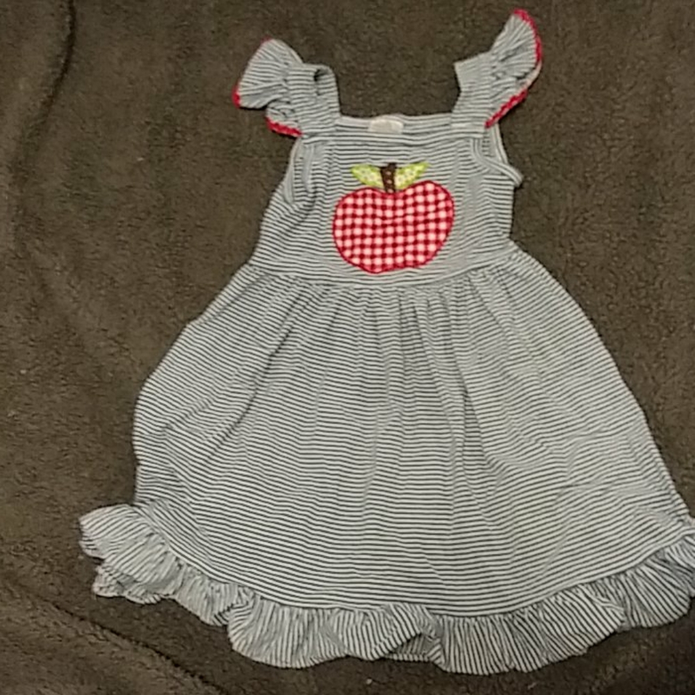 Boutique dress (5t)